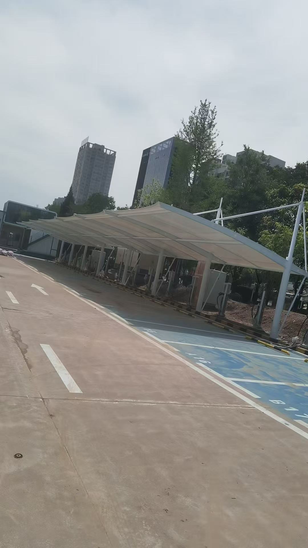 膜结构充电桩车棚