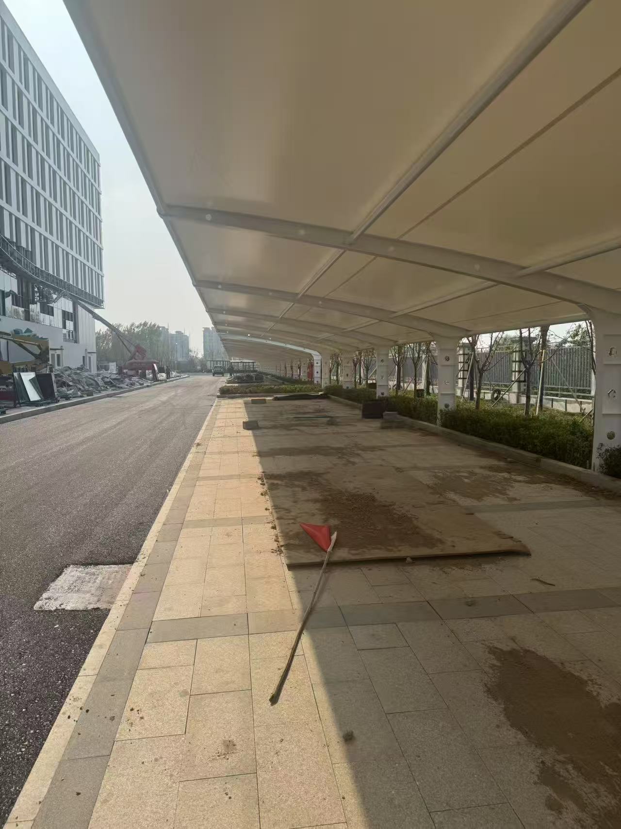 充电桩膜结构停车棚