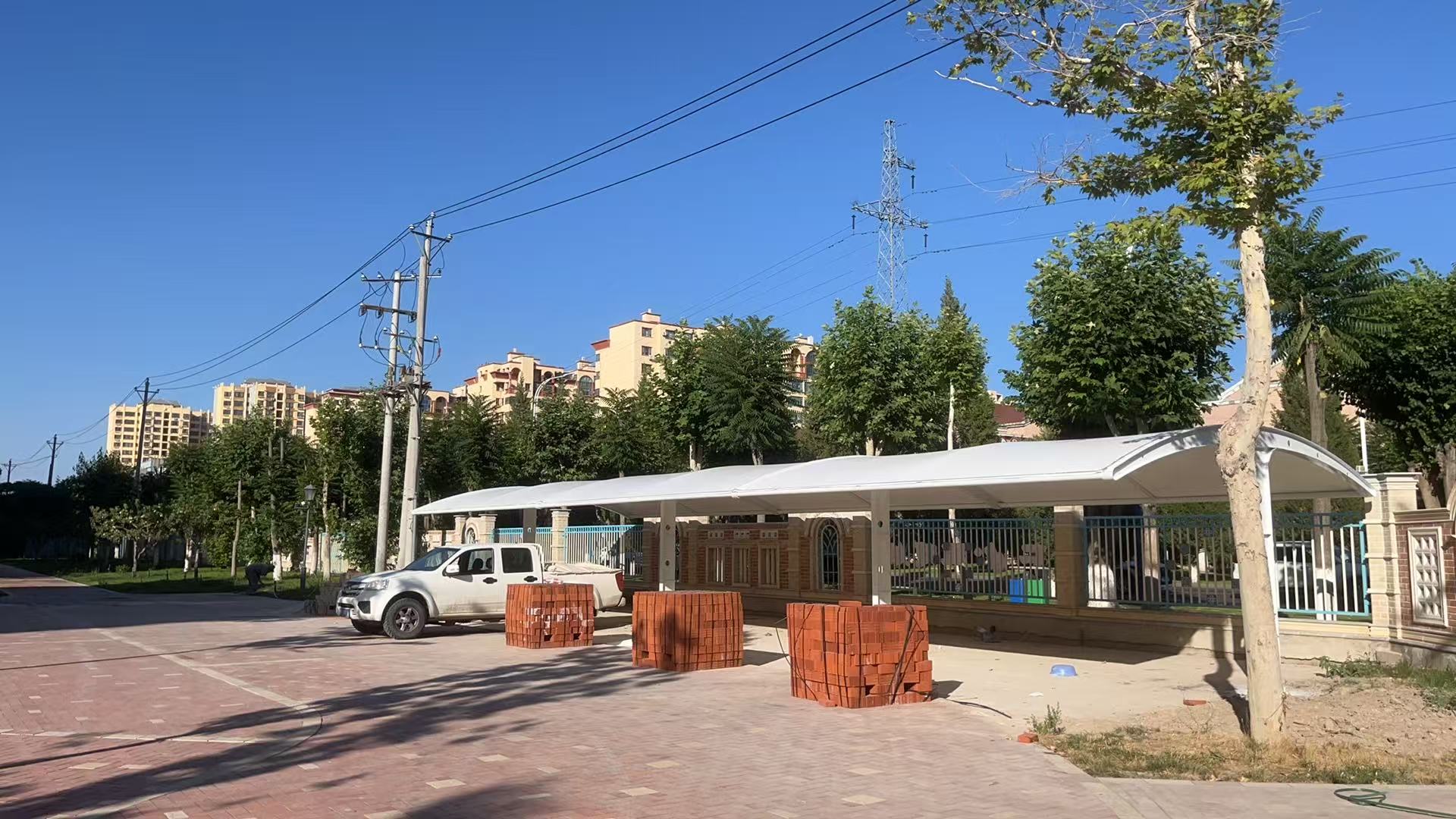 膜结构电动车充电棚